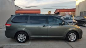 2014 TOYOTA SIENNA VAN V6, 3.5 LITER XLE MINIVAN 4D