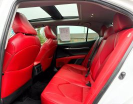 2019 TOYOTA CAMRY SEDAN SUPER WHITE AUTOMATIC - Capital City Auto