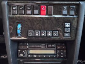 1995 MERCEDES-BENZ E500 - - SEDAN