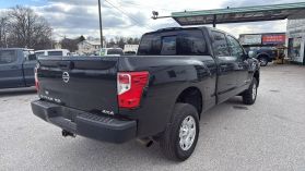 2017 Nissan Titan Xd Crew Cab S Pickup 4d 6 1/2 Ft - Image 4