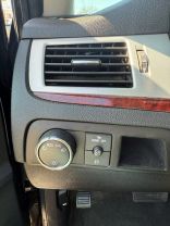 2008 Cadillac Escalade - Image 16
