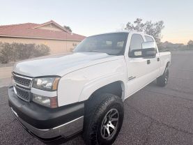 2005 CHEVROLET SILVERADO 2500 HD CREW CAB PICKUP V8, 6.6L TURBO DSL LS PICKUP 4D 8 FT at The One Autosales Inc in Phoenix , AZ 85022  33.60461470880989, -112.03641575767358