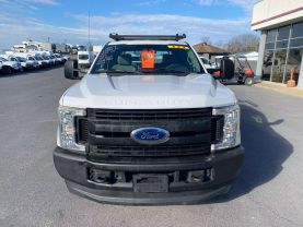 2019 FORD F350 SUPER DUTY CREW CAB 8FT KNAPHEIDE SERVICE BED TRUCK SERVICE/UTILITY TRUCKS V8, 6.2 LITER XL 4D - Eddies Auto Sales