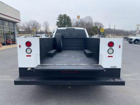2017 FORD F350 SUPER DUTY SUPER CAB 9FT KNAPHEIDE SERVICE BED TRUCK SERVICE/UTILITY TRUCKS V8, 6.2 LITER XL 4D - Eddies Auto Sales