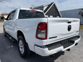 2020 RAM 1500 CREW CAB PICKUP V8, HEMI, 5.7 LITER BIG HORN PICKUP 4D 5 1/2 FT