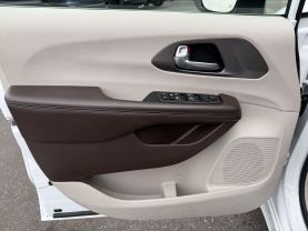 2020 CHRYSLER VOYAGER VAN V6, 3.6 LITER LX MINIVAN 4D