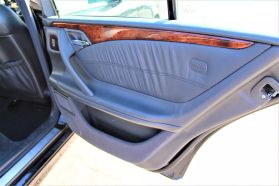 2001 MERCEDES-BENZ E-CLASS SEDAN V6, 3.2 LITER E 320 AWD SEDAN 4D
