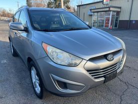 2012 HYUNDAI TUCSON SUV 4-CYL, PZEV, 2.4 LITER GLS SPORT UTILITY 4D