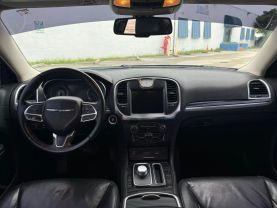2017 CHRYSLER 300 SEDAN V6, 3.6 LITER 300 LIMITED SEDAN 4D