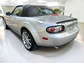 2006 MAZDA MX-5 MIATA CONVERTIBLE 4-CYL, 2.0 LITER CONVERTIBLE 2D
