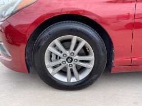 2016 HYUNDAI SONATA SEDAN 4-CYL, PZEV, 2.4 LITER SE SEDAN 4D at Motors On Wheels - used car dealership in Houston, Texas.