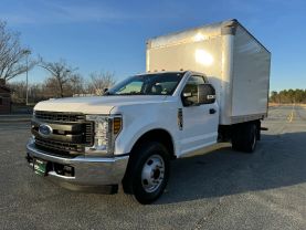 2019 FORD F350 SUPER DUTY REGULAR CAB & CHASSIS CAB CHASSIS V8, FLEX FUEL, 6.2 LITER XL CAB & CHASSIS 2D