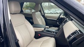 2020 Land Rover Discovery - Image 31