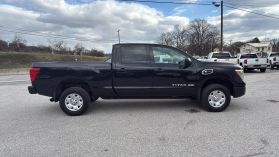 2017 Nissan Titan Xd Crew Cab S Pickup 4d 6 1/2 Ft - Image 5