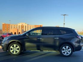 2017 CHEVROLET TRAVERSE SUV V6, 3.6 LITER LT SPORT UTILITY 4D - The Auto Lot