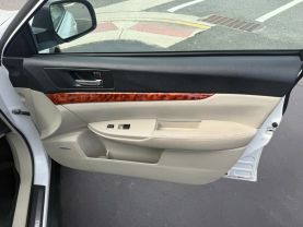2011 SUBARU OUTBACK WAGON 4-CYL, PZEV, 2.5 LITER 2.5I LIMITED WAGON 4D