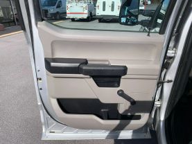 2017 FORD F350 SUPER DUTY CREW CAB 8FT KNAPHEIDE SERVICE BED TRUCK SERVICE/UTILITY TRUCKS V8, FLEX FUEL, 6.2 LITER XL PICKUP 4D 8 FT - Eddies Auto Sales