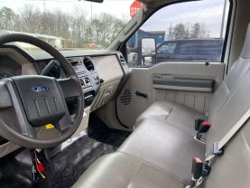 2008 Ford F350 Super Duty Regular Cab & Chassis - Image 12
