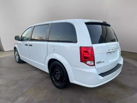 2019 Dodge Grand Caravan Passenger Se Minivan 4d - Image 3
