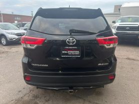 2017 TOYOTA HIGHLANDER SUV V6, 3.5 LITER XLE SPORT UTILITY 4D
