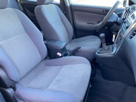2005 TOYOTA MATRIX WAGON 4-CYL, 1.8 LITER SPORT WAGON 4D
