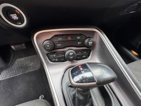 2019 DODGE CHALLENGER COUPE V6, 3.6 LITER SXT COUPE 2D