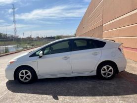 2013 TOYOTA PRIUS HATCHBACK 4-CYL, HYBRID, 1.8 LITER ONE HATCHBACK 4D