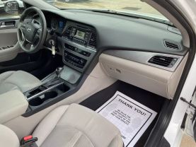 2017 HYUNDAI SONATA SEDAN 4-CYL, PZEV, 2.4 LITER SE SEDAN 4D at Motors On Wheels - used car dealership in Houston, Texas.