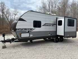 2024 COACHMEN CATALINA SUMMIT 8 RV - 231MKS at T&T Repairables - used car dealership in Spencer, Indiana.