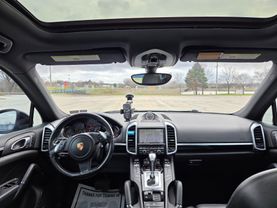 2014 Porsche Cayenne - Image 15