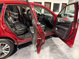2017 NISSAN PATHFINDER SUV V6, 3.5 LITER SL SPORT UTILITY 4D