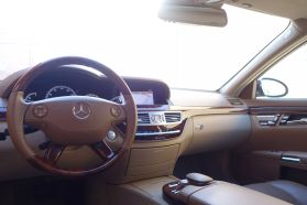 2009 MERCEDES-BENZ S-CLASS SEDAN V8, 5.5 LITER S 550 4MATIC SEDAN 4D