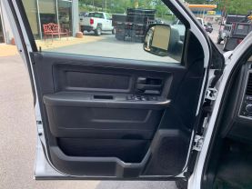 2015 RAM 2500 CREW CAB 8FT KNAPHEIDE SERVICE BED TRUCK SERVICE/UTILITY TRUCKS V8, HEMI, 5.7 LITER TRADESMAN PICKUP 4D 8 FT - Eddies Auto Sales
