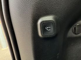 2019 JEEP CHEROKEE SUV V6, 3.2 LITER LIMITED SPORT UTILITY 4D - Gesner Auto Inc in Taunton, MA, 41.88613, -71.14527