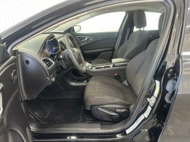 2016 CHRYSLER 200
