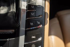 2019 PORSCHE MACAN SUV 4-CYL, TURBO, 2.0 LITER SPORT UTILITY 4D