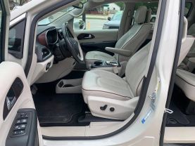 2017 CHRYSLER PACIFICA VAN V6, 3.6 LITER LIMITED MINIVAN 4D - Becker Auto Sales LLC in Emporia, KS