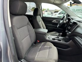2020 CHEVROLET TRAVERSE SUV V6, 3.6 LITER LS SPORT UTILITY 4D