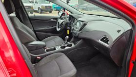 2019 Chevrolet Cruze - Image 8