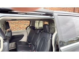 2017 CHRYSLER PACIFICA VAN V6, 3.6 LITER TOURING-L MINIVAN 4D