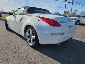 2009 NISSAN 350Z