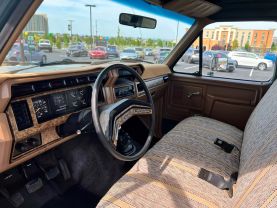 1986 FORD F250 PICKUP 6.9 V8 DIESEL XLT LARIAT REG CAB  PICK UP - The Auto Lot