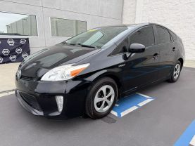 2015 TOYOTA PRIUS TWO HATCHBACK 4D