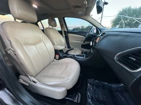 2012 CHRYSLER 200