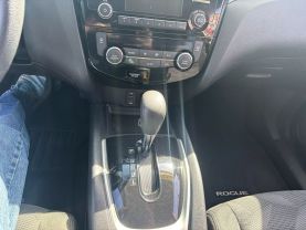 2015 Nissan Rogue - Image 13