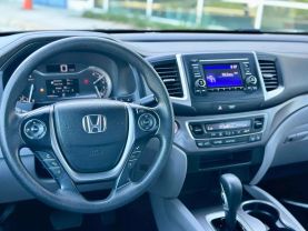 2017 HONDA RIDGELINE PICKUP V6, I-VTEC, 3.5 LITER RTS PICKUP 4D 5 FT