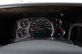 2014 Chevrolet Express 3500 Cargo - Image 23
