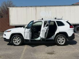 2015 JEEP CHEROKEE SUV 4-CYL, PZEV, 2.4 LITER LATITUDE SPORT UTILITY 4D