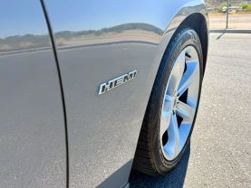 2018 DODGE CHARGER - V8, HEMI, 5.7 LITER R/T SEDAN 4D