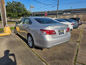 2010 LEXUS ES SEDAN V6, 3.5 LITER ES 350 SEDAN 4D
